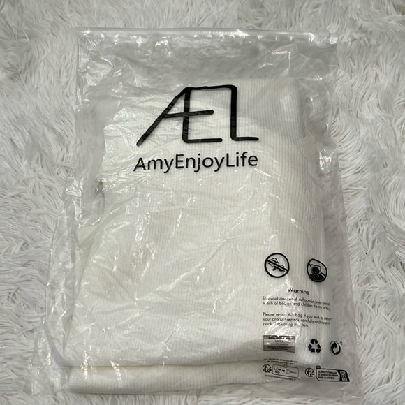 AEL White Off Shoulder Sweater - Crop - Cross - Long Sleeve Pullover SZ XS Women - Picture 7 of 8